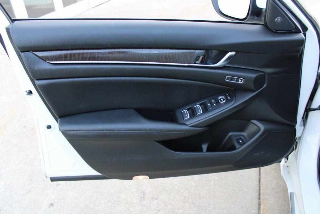 used 2019 Honda Accord Hybrid car, priced at $25,425