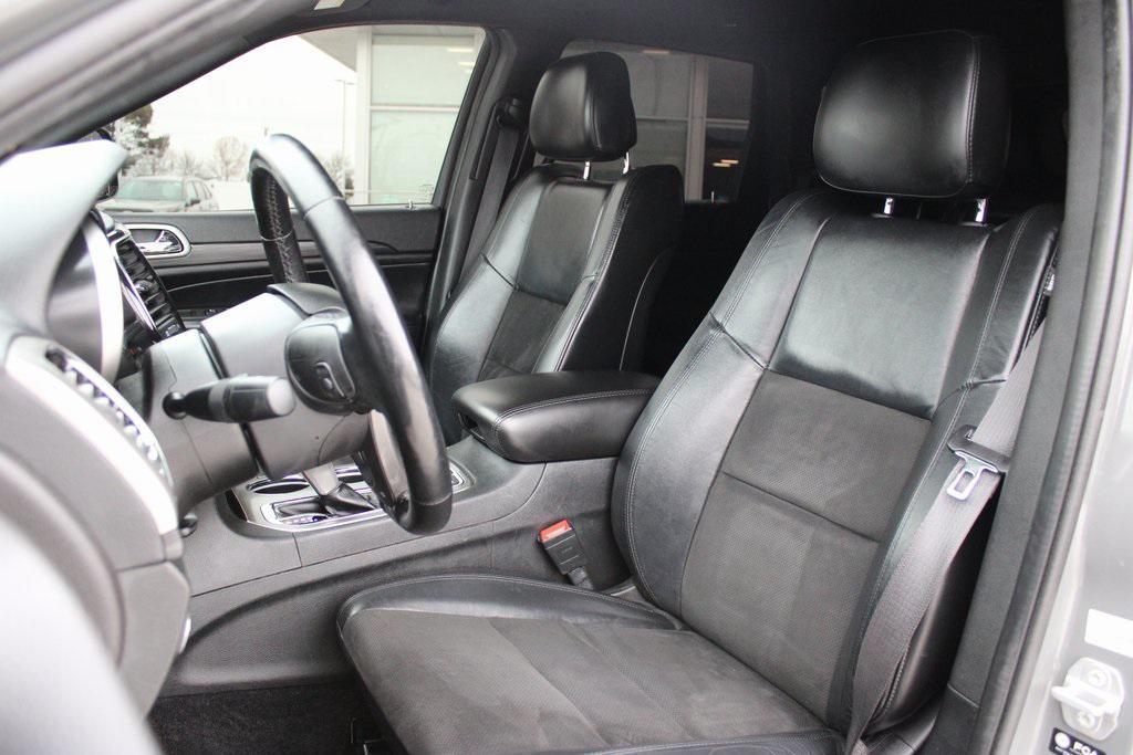 used 2022 Jeep Grand Cherokee car, priced at $24,777