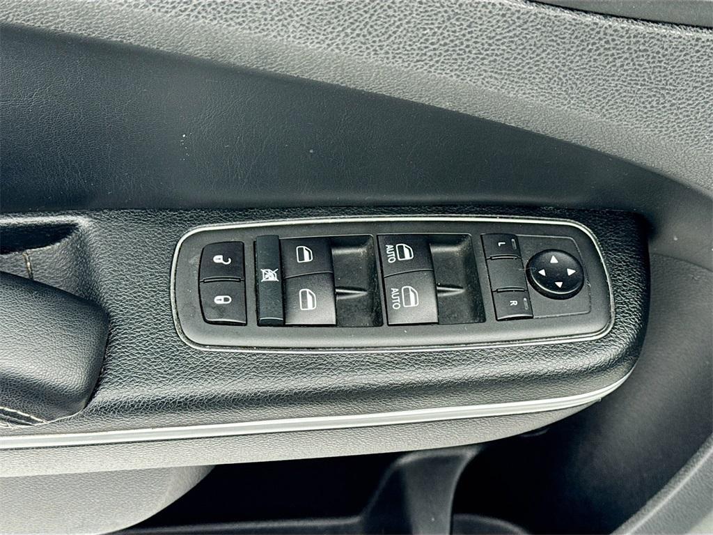 used 2020 Chrysler 300 car, priced at $20,347