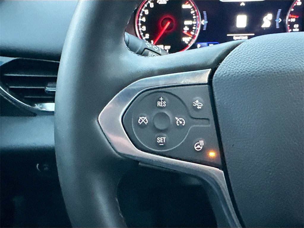 used 2023 Chevrolet Traverse car, priced at $32,264