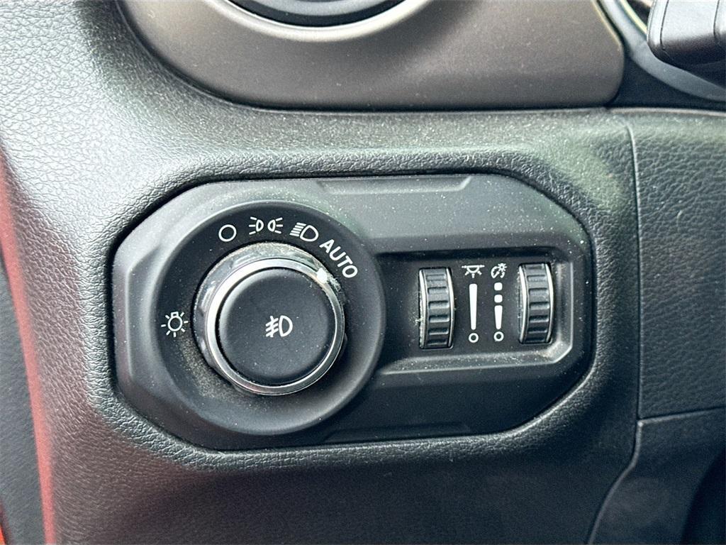 used 2020 Jeep Wrangler Unlimited car, priced at $30,377