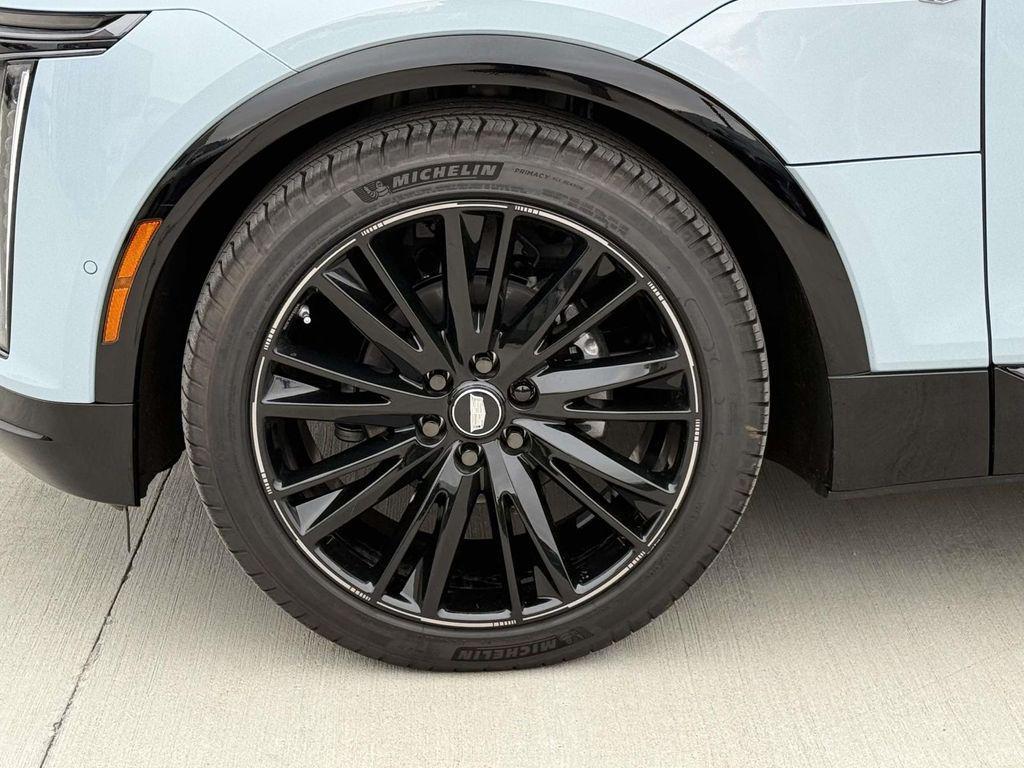 used 2025 Cadillac LYRIQ car, priced at $52,600