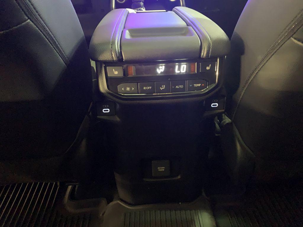 new 2026 Toyota Highlander Hybrid car, priced at $59,817