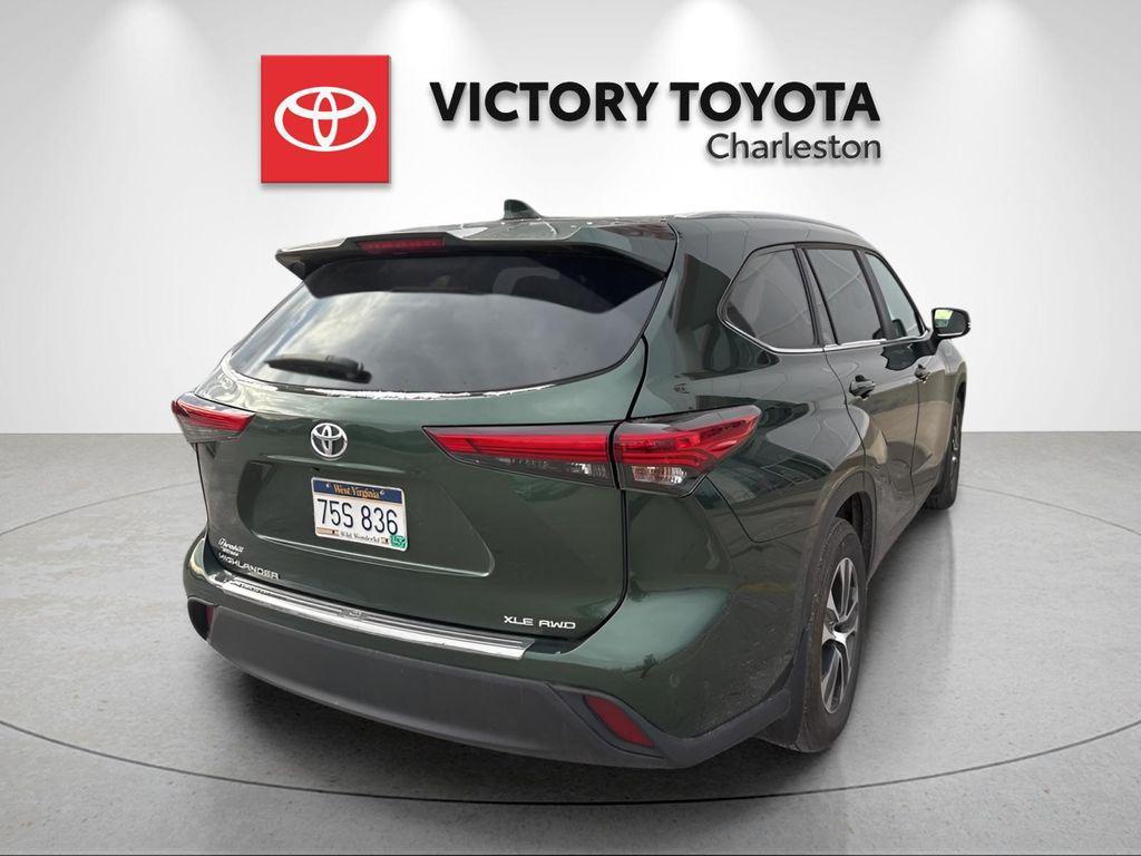 used 2023 Toyota Highlander car, priced at $41,299