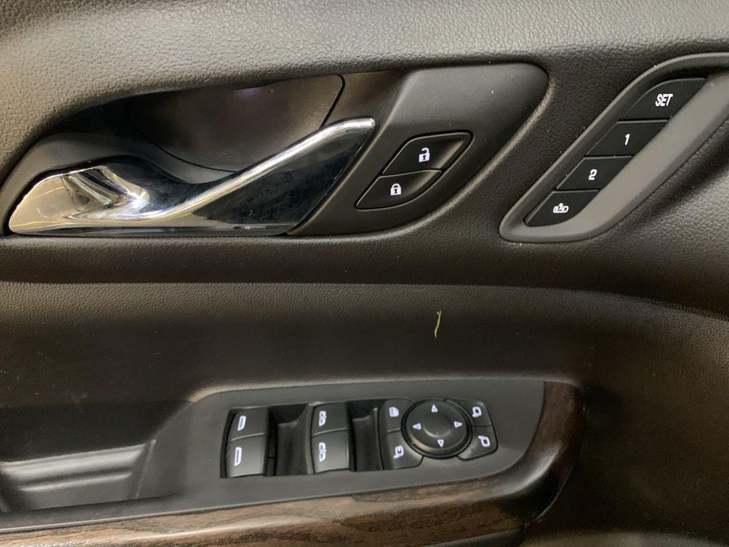 used 2022 GMC Acadia car, priced at $25,995