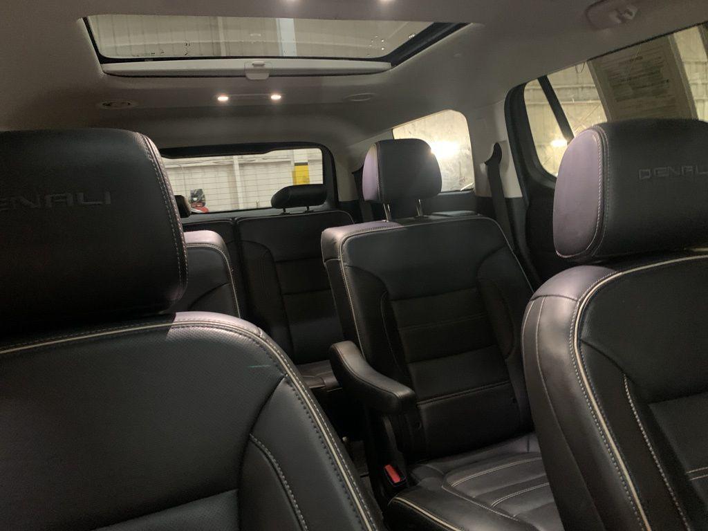 used 2022 GMC Acadia car, priced at $25,995