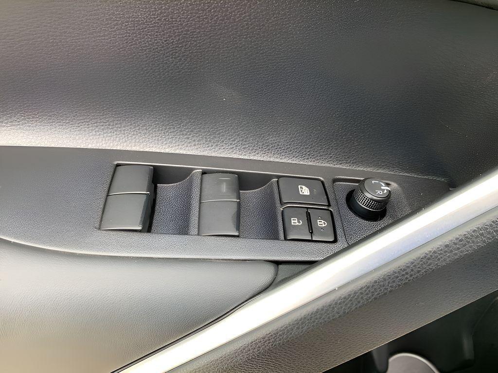 new 2025 Toyota Corolla Cross car, priced at $30,723