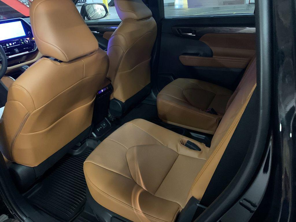 new 2026 Toyota Highlander car, priced at $55,567