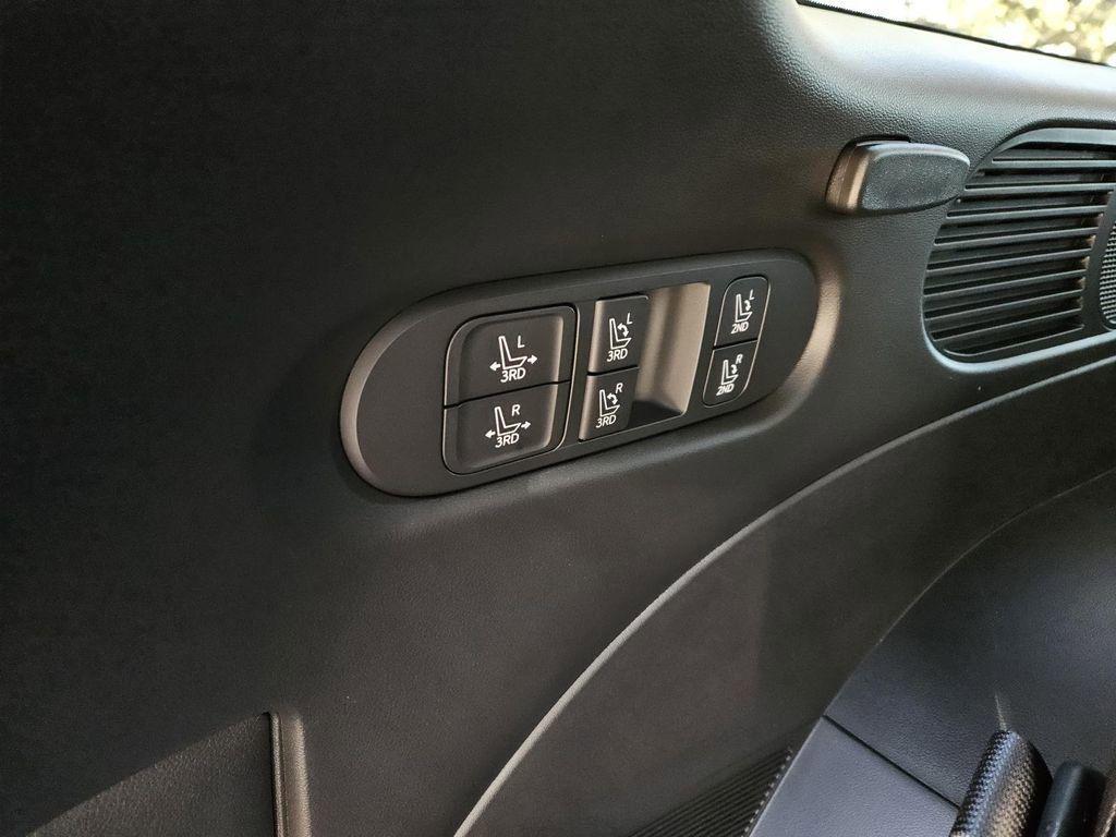 new 2026 Hyundai Palisade Hybrid car, priced at $53,863