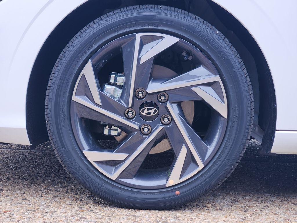 new 2026 Hyundai Elantra car, priced at $26,925
