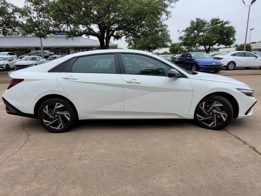 new 2025 Hyundai ELANTRA HEV car, priced at $29,224