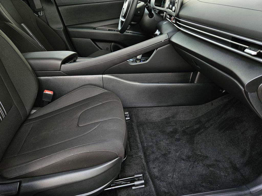 new 2025 Hyundai ELANTRA HEV car, priced at $26,309