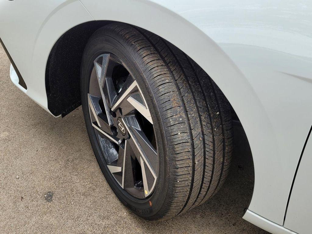 new 2025 Hyundai ELANTRA HEV car, priced at $28,498