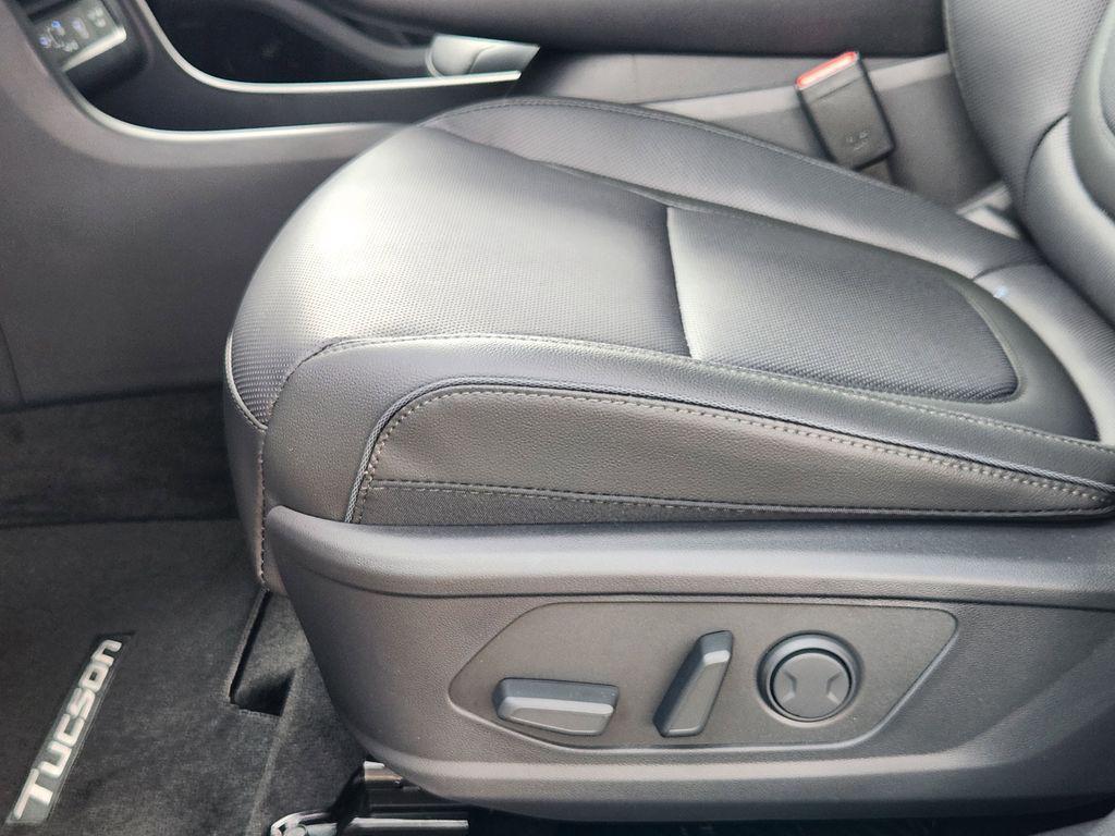 new 2026 Hyundai TUCSON Hybrid car, priced at $44,112