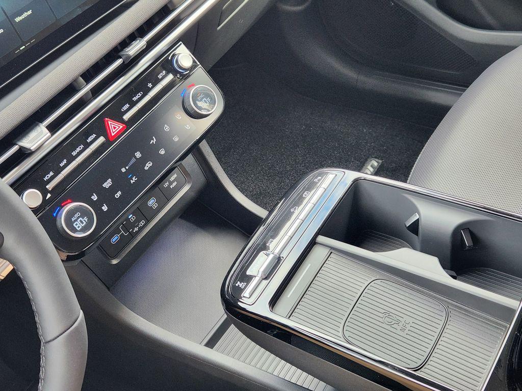 new 2026 Hyundai TUCSON Hybrid car, priced at $44,112