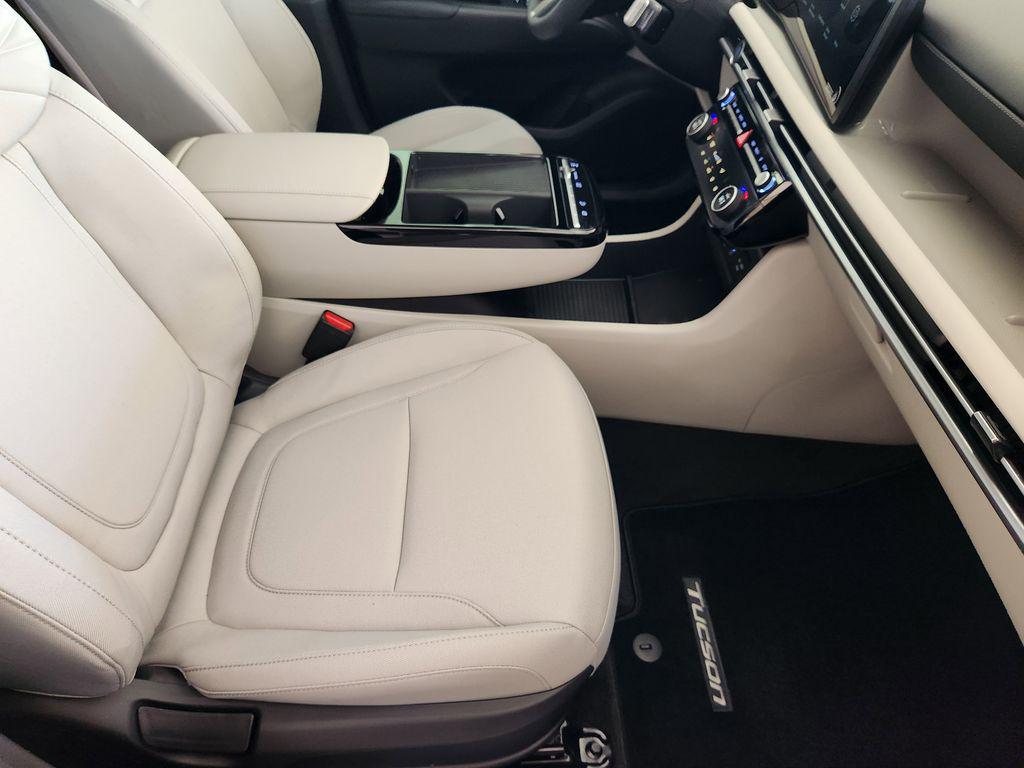 new 2026 Hyundai TUCSON Hybrid car, priced at $35,966