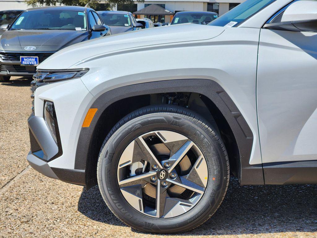 new 2026 Hyundai TUCSON Hybrid car, priced at $35,966