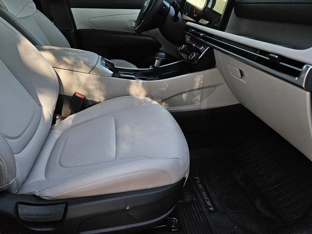 new 2025 Hyundai Tucson car, priced at $25,914