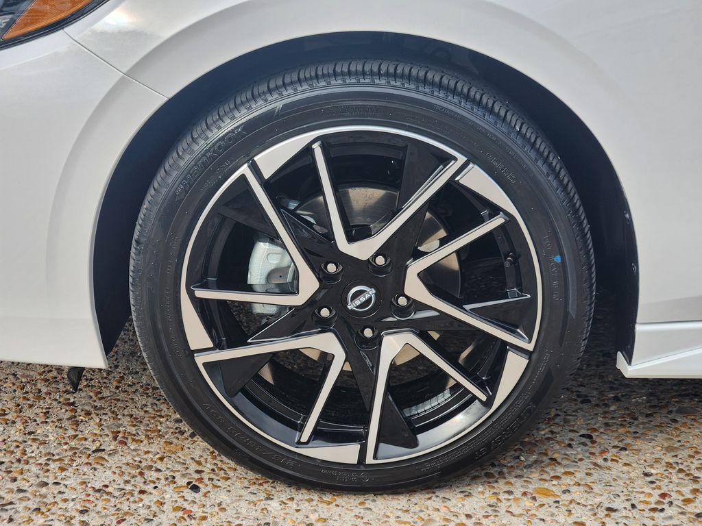 used 2025 Nissan Sentra car, priced at $21,600