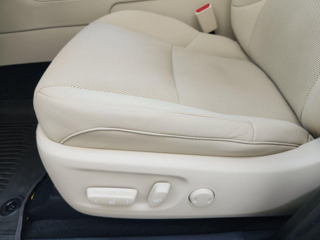 used 2023 Lexus GX 460 car, priced at $54,900