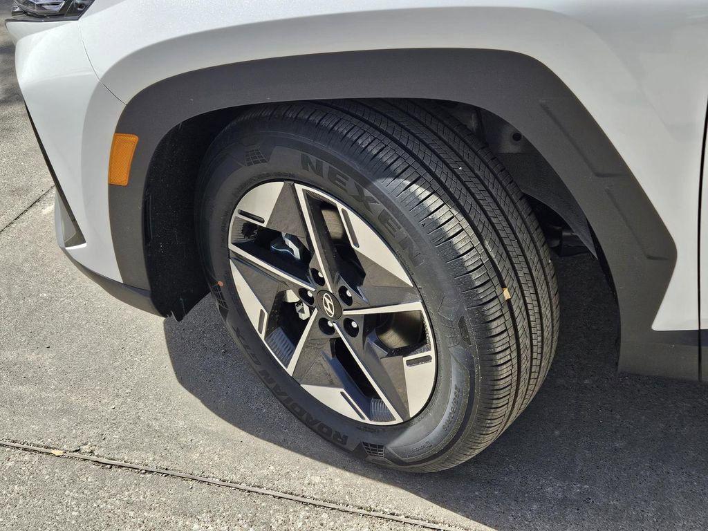 new 2025 Hyundai Tucson car, priced at $34,172