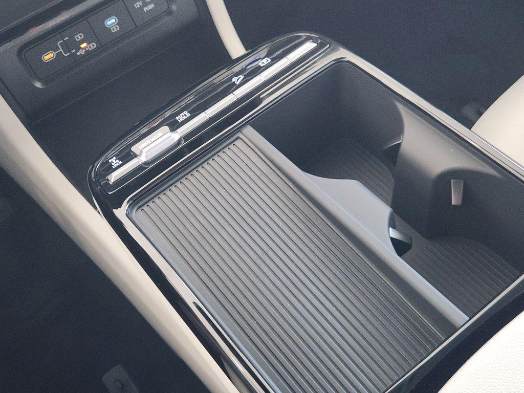 new 2026 Hyundai TUCSON Hybrid car, priced at $34,334