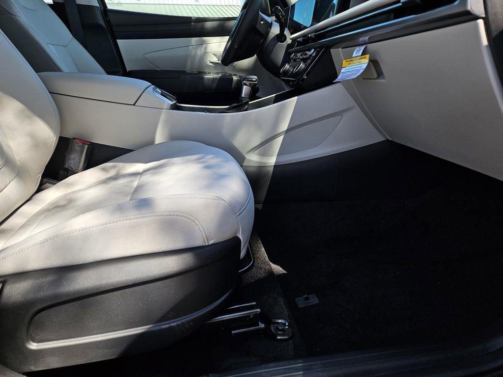 new 2025 Hyundai Tucson car, priced at $29,900