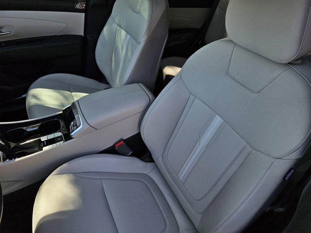new 2025 Hyundai Tucson car, priced at $29,900