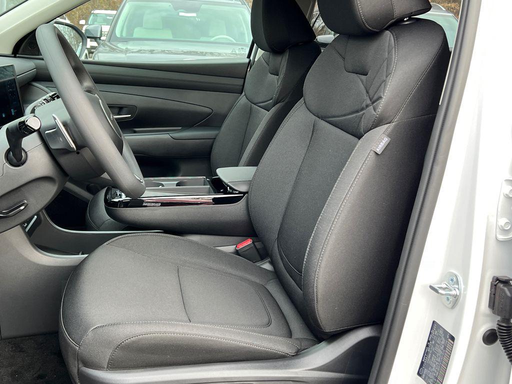 new 2026 Hyundai TUCSON Hybrid car, priced at $34,985