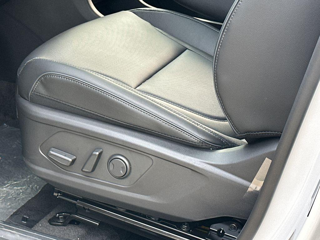 new 2026 Hyundai TUCSON Plug-In Hybrid car, priced at $48,985