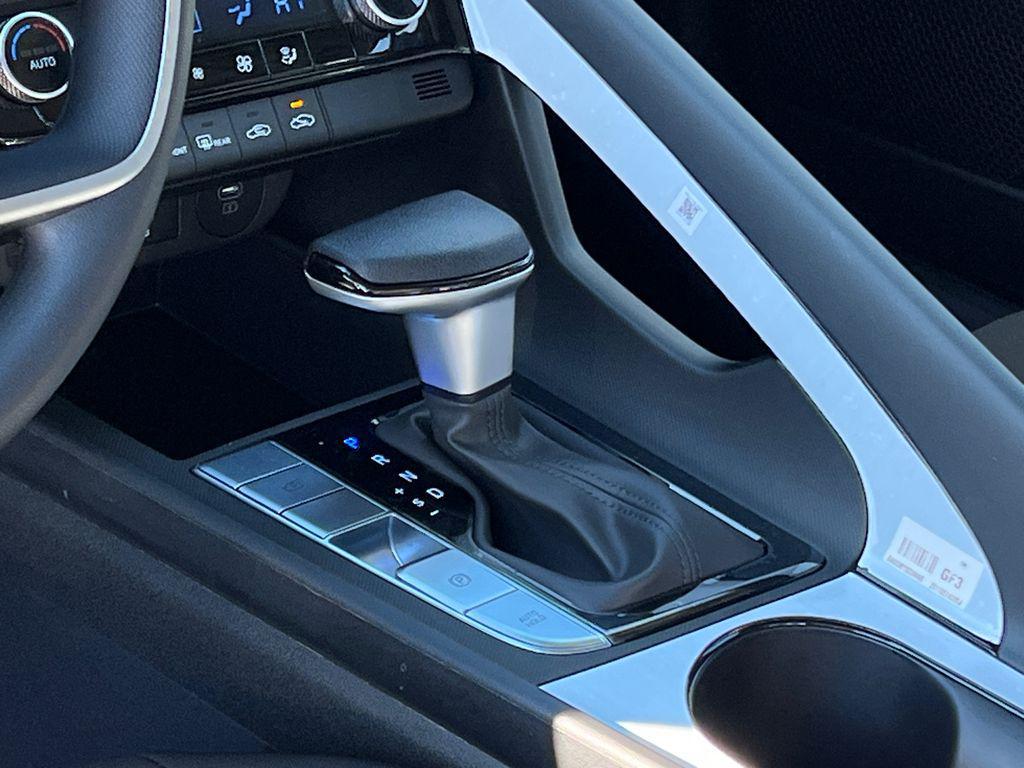 new 2026 Hyundai ELANTRA HEV car, priced at $25,745