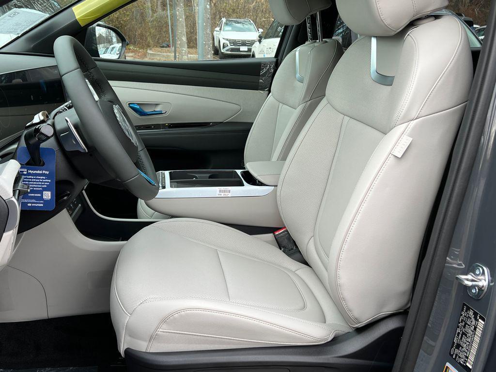 new 2026 Hyundai TUCSON Hybrid car, priced at $42,450