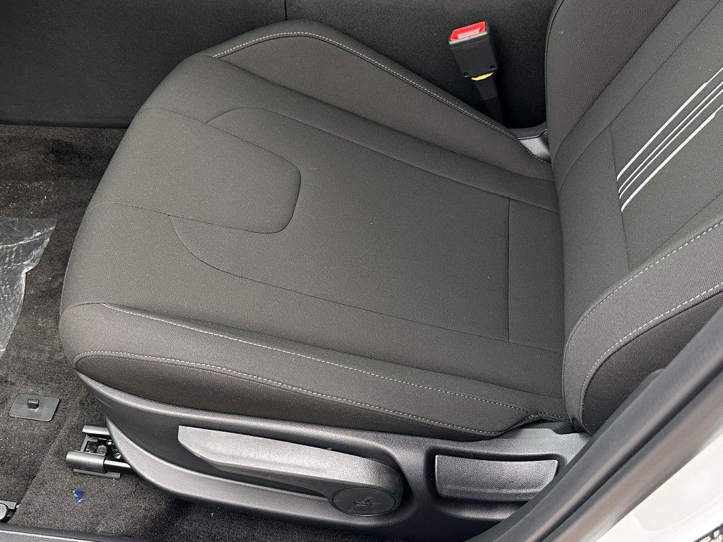 new 2025 Hyundai ELANTRA HEV car, priced at $22,998