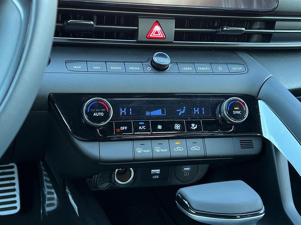 new 2026 Hyundai ELANTRA HEV car, priced at $27,685