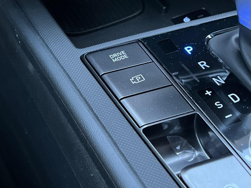 new 2026 Hyundai ELANTRA HEV car, priced at $27,685