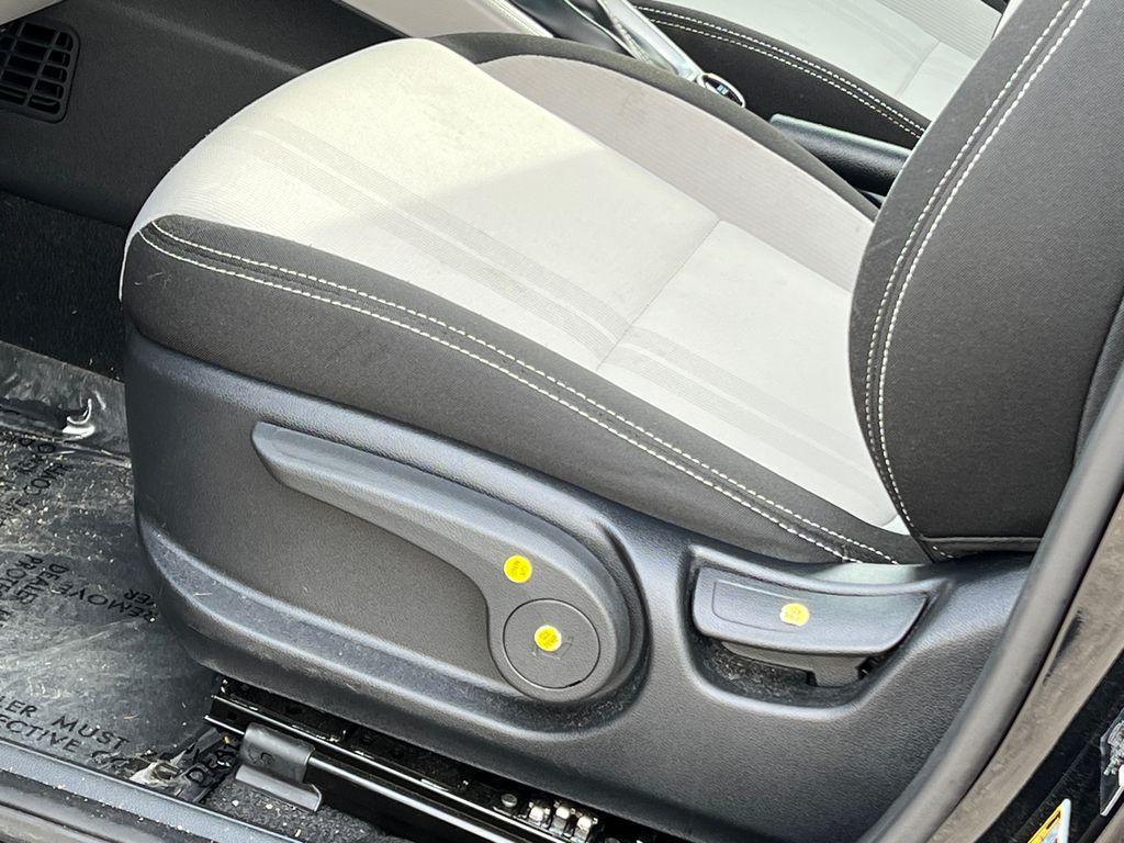 used 2025 Hyundai Venue car, priced at $19,801