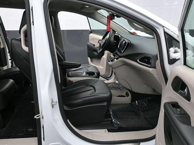 used 2023 Chrysler Pacifica car, priced at $26,130