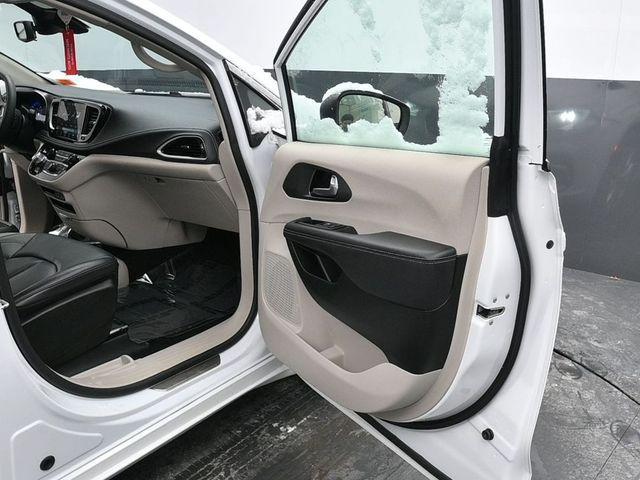 used 2023 Chrysler Pacifica car, priced at $26,130