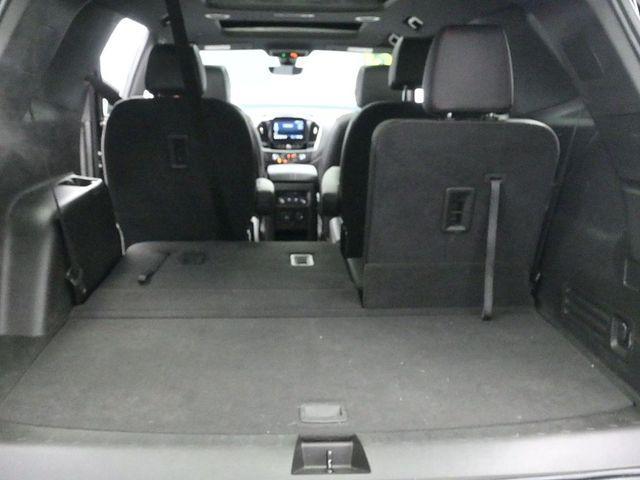 used 2023 Chevrolet Traverse car, priced at $31,900