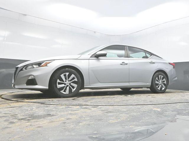 used 2021 Nissan Altima car, priced at $13,700