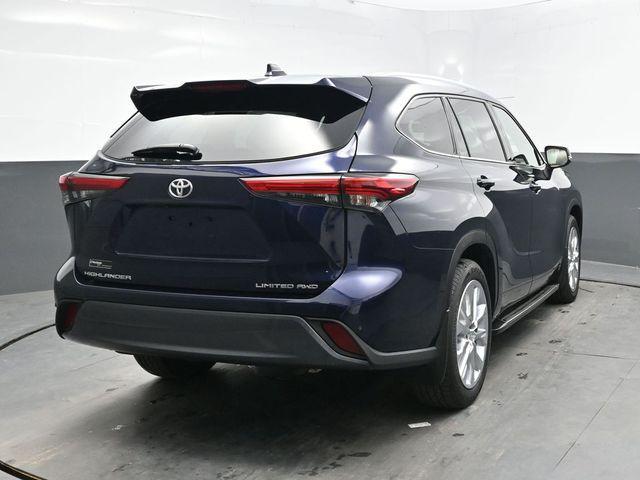 used 2021 Toyota Highlander car, priced at $31,214
