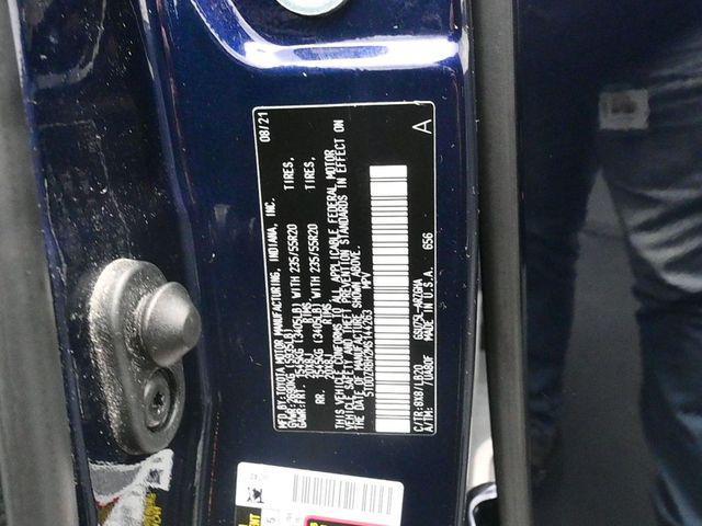 used 2021 Toyota Highlander car, priced at $31,214