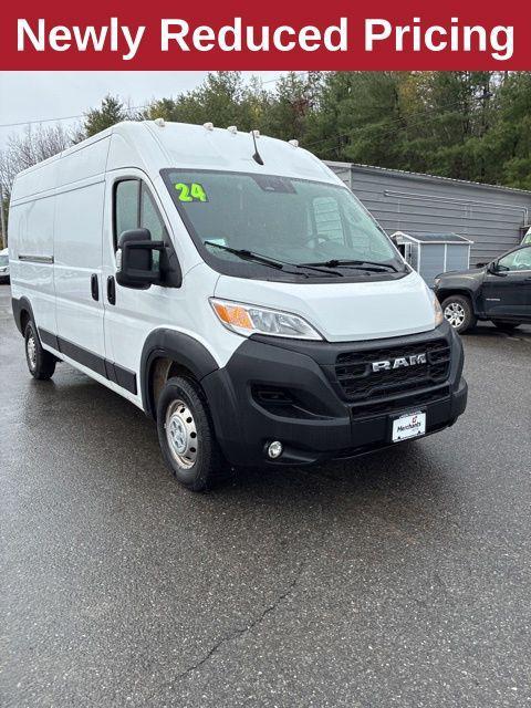 used 2024 Ram ProMaster 2500 car, priced at $30,900