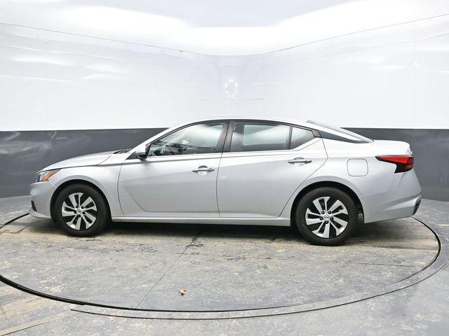 used 2021 Nissan Altima car, priced at $13,386