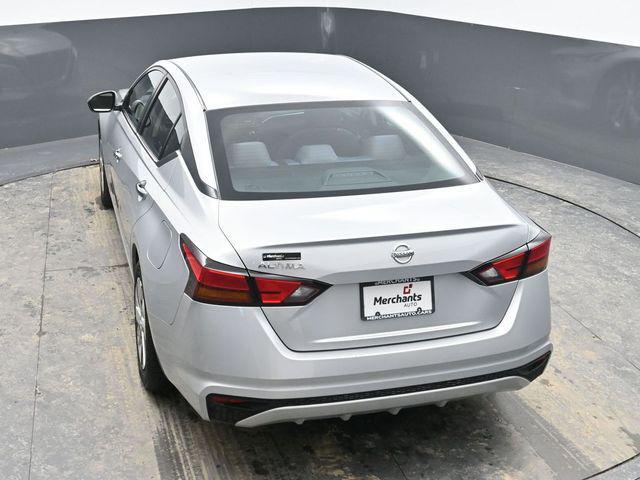 used 2021 Nissan Altima car, priced at $13,386