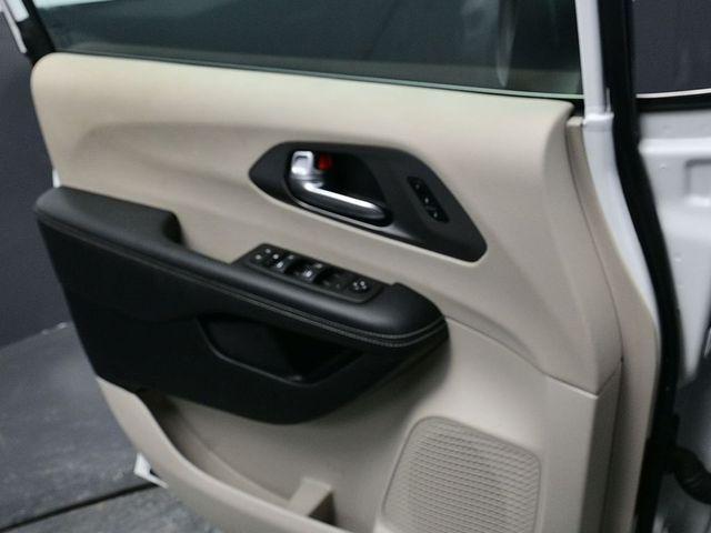 used 2023 Chrysler Pacifica car, priced at $24,251