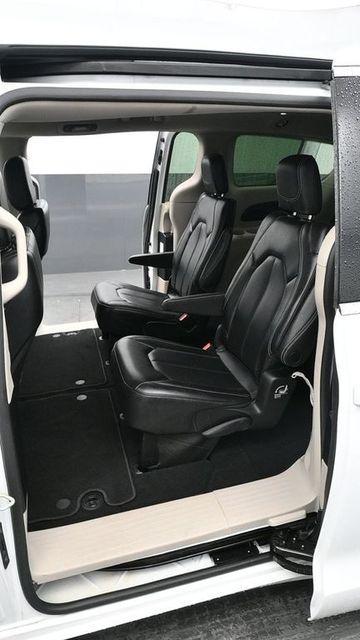 used 2023 Chrysler Pacifica car, priced at $24,516