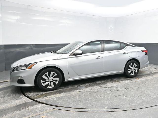 used 2021 Nissan Altima car, priced at $14,367