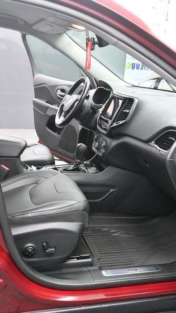 used 2020 Jeep Cherokee car, priced at $17,889