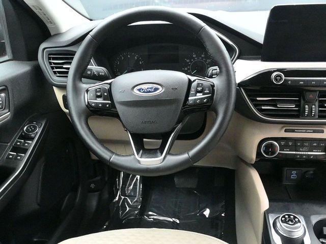 used 2022 Ford Escape car, priced at $21,531